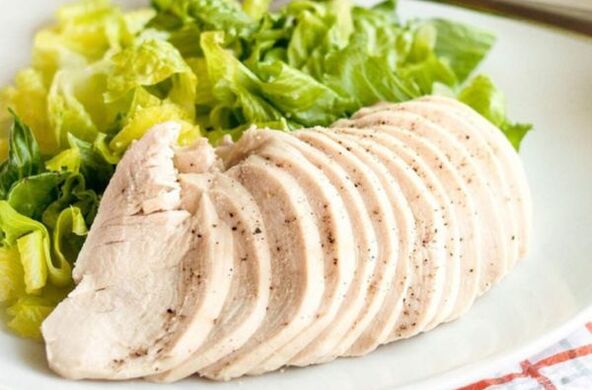 Boiled chicken is rich in protein and very good for the Japanese diet. 
