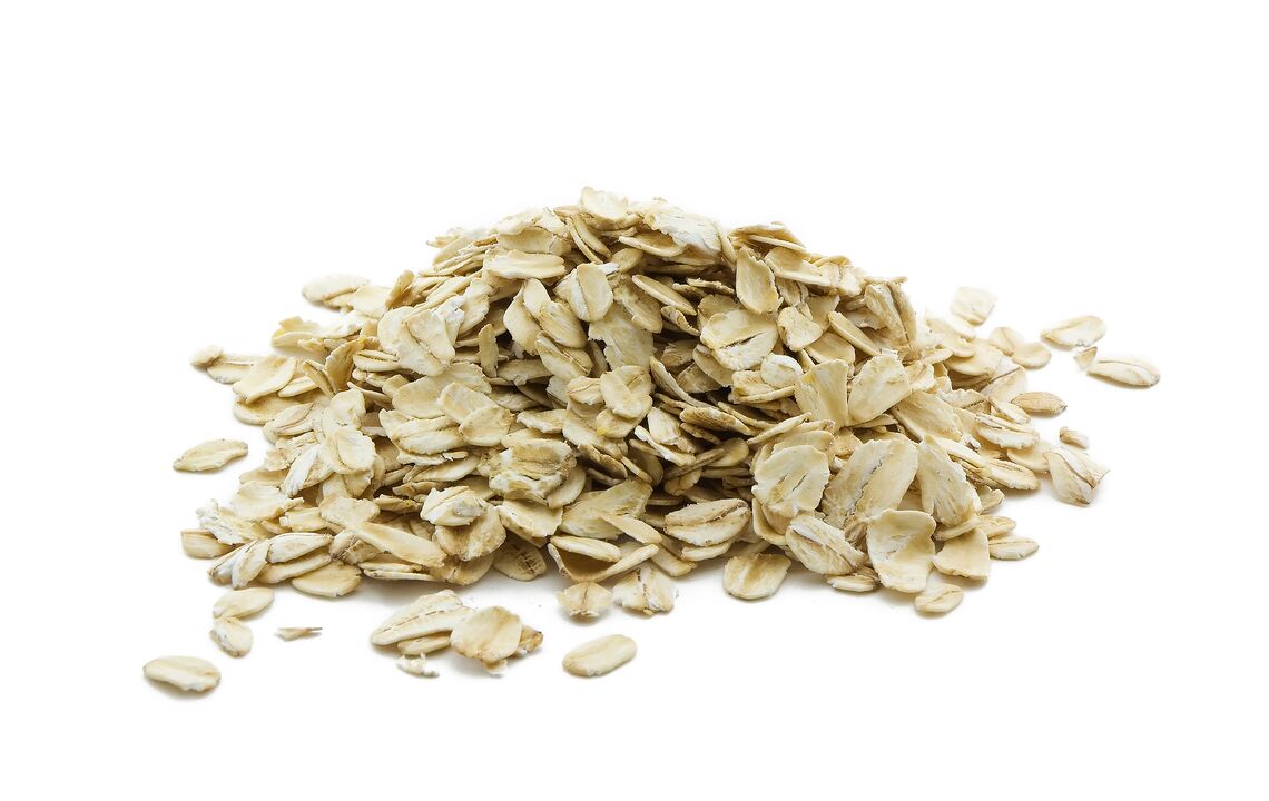 Oatmeal is an ideal breakfast choice for those who want to lose weight. 